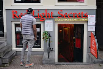 Museum of Prostitution - Red Light Secrets, Oudezijds Achterburgwal, Rotlichtviertel, Amsterdam, Niederlande   (Photo by SchÃ¶ning/ullstein bild via Getty Images)
