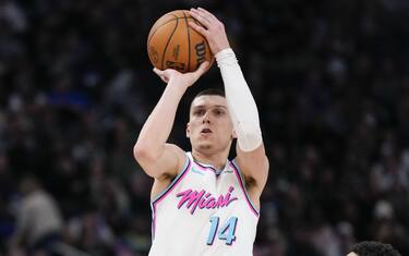 HERRO DA 40 PUNTI A CASA SUA NON BASTA