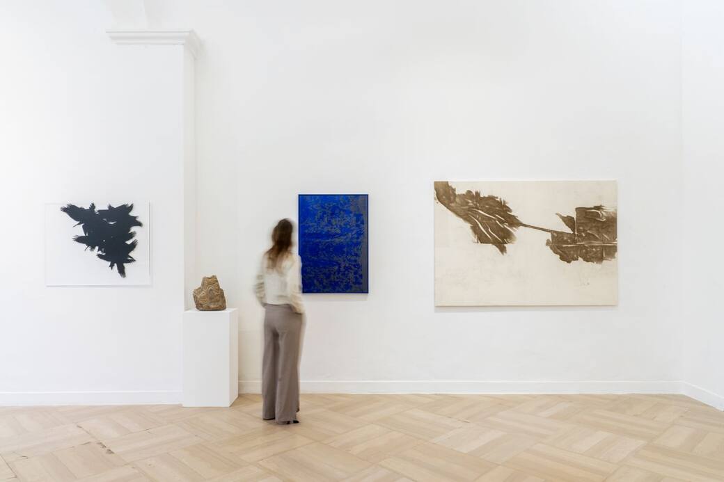 Installation view: THE MILKY WAY 07, exhibition views Galleria Continua San Gimignano, A group fundraising exhibition created by Damiana Leoni for Associazione Pianoterra, Courtesy: the artist and GALLERIA CONTINUA, Photographer: Ela Bialkowska, OKNO Stud