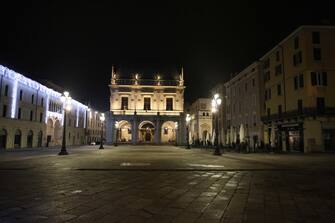 Brescia primo dell anno citta deserta