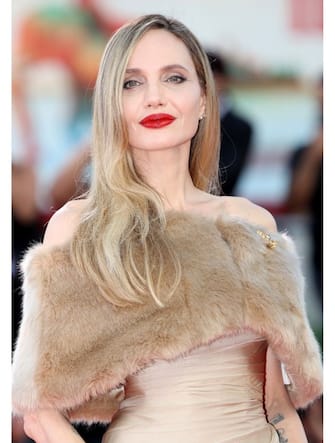 25-angelina-jolie-getty - 1