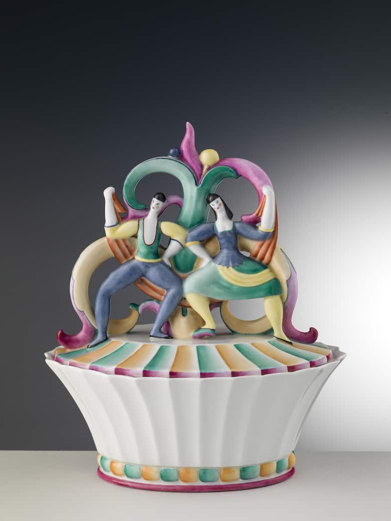 13._Gio_Ponti_Scatola_con_coperchio_Il_Balletto_o_Omaggio_agli_snob_porcellana_1927_Museo_Ginori.jpg