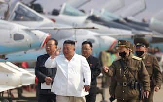 ©/Yonhap News Agency/MAXPPP - 12/04/2020 ;  N.K. leader Kim inspects air defense unit 
North Korean leader Kim Jong-un (C) inspects a pursuit assault plane group under the Air and Anti-Aircraft Division in the western area in this photo released on April 12, 2020, by the North's official Korean Central News Agency. (For Use Only in the Republic of Korea. No Redistribution) (Yonhap)/2020-04-12 11:06:26/
<Copyright ? 1980-2020 YONHAPNEWS AGENCY. All rights reserved.> (MaxPPP TagID: maxbestof118304.jpg) [Photo via MaxPPP]