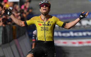 SIENA, ITALY - MAY 18: Wout Van Aert of Belgium and Team Visma | Lease a Bike celebrates at finish line as stage winner during the 108th Giro d'Italia 2025, Stage 9 a 181km stage from Gubbio to Siena / #UCIWT / on May 18, 2025 in Siena, Italy. (Photo by Tim de Waele/Getty Images)