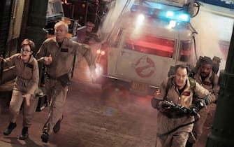 Janine (Annie Potts), Peter (Bill Murray), Ray (Dan Aykroyd) and Winston (Ernie Hudson) in Columbia Pictures’ GHOSTBUSTERS: FROZEN EMPIRE.