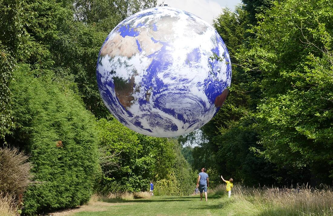 2_Gaia-by-Luke-Jerram_Participant-of-Fjord-Oslo-2020_Image-at-Bluedot-by-Michael-Jones-2018_HighRes_003.jpg