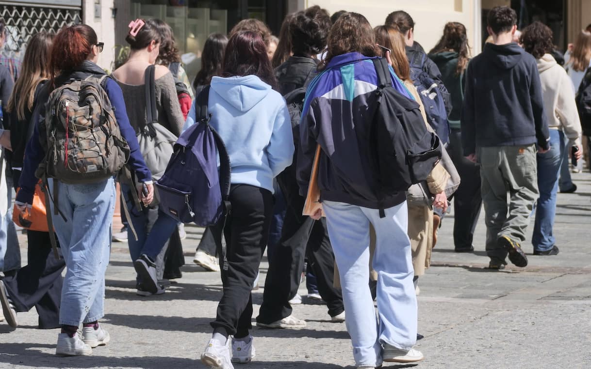 Cdm, stop a formazione scuola lavoro nelle attività ad alto rischio per gli alunni Cdm, stop a formazione scuola lavoro nelle attività ad alto rischio per gli alunni