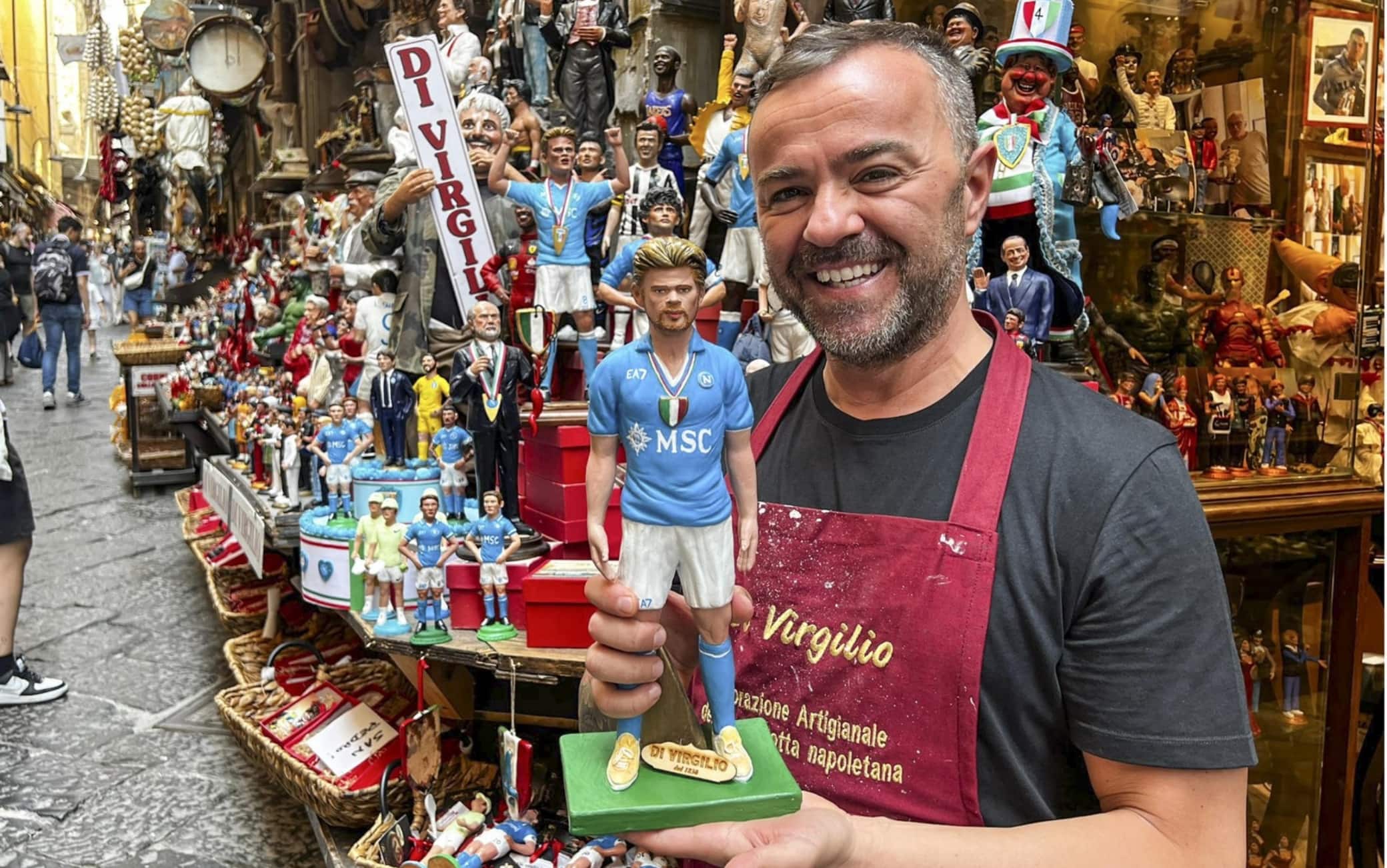 La statuetta del presepe di De Bruyne