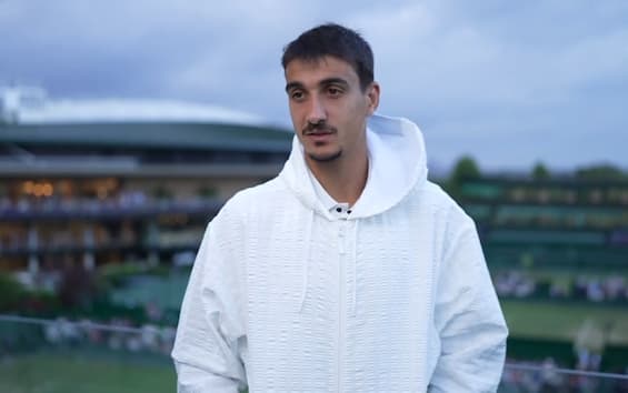 https://static.sky.it/editorialimages/a16f8e9d99b103e7dff6389e6369db5446155889/skysport/it/tennis/video/2025/07/05/sonego-wimbledon-2025-intervista/screen_sonego_intv.jpg?im=Resize,width=565
