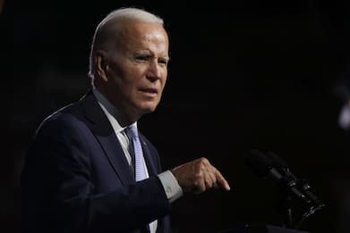 Biden: “Non commuterò la pena di mio figlio Hunter"