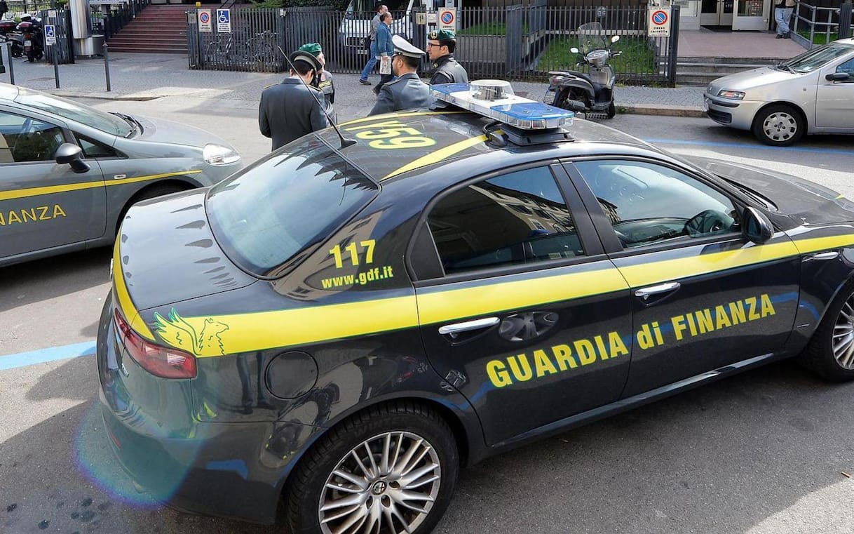 ravenna scoperta attivit224 di intermediazione abusiva sequestrati 260 mila euro
