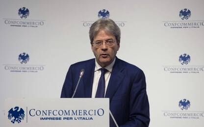 Terremoto, dopo le proteste Gentiloni assicura: "È priorità assoluta"