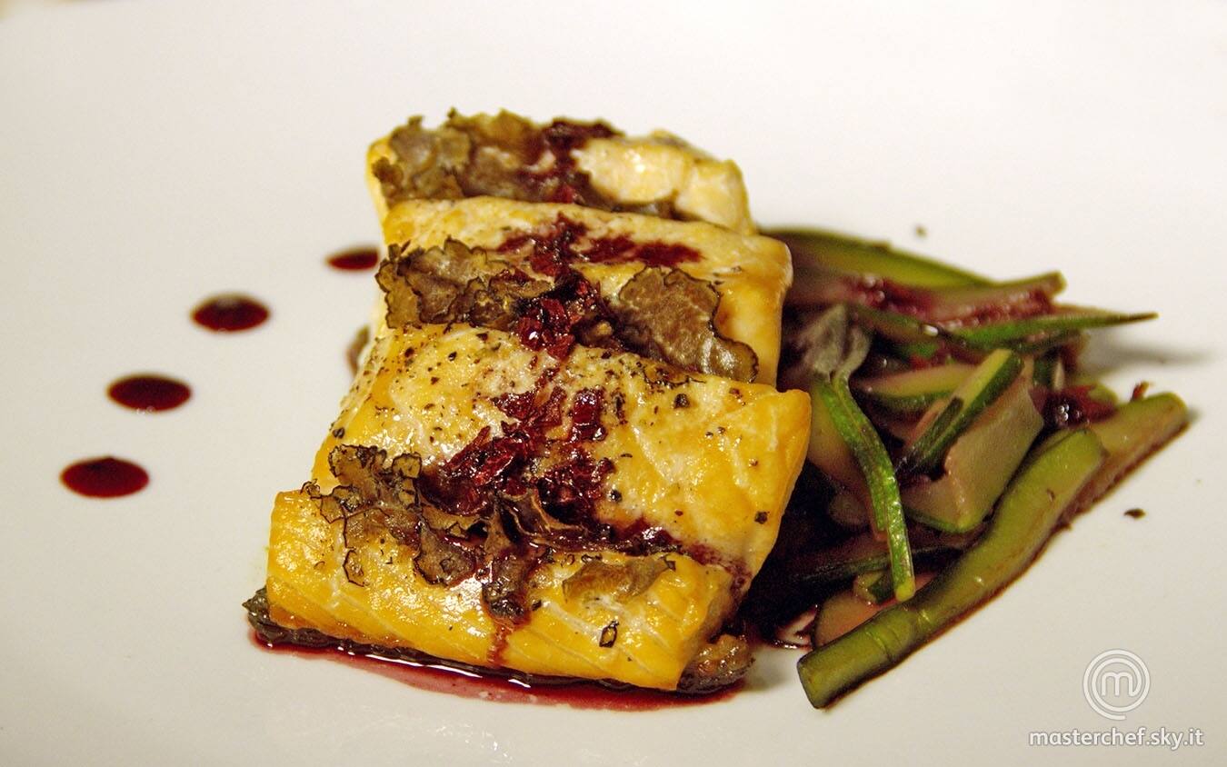 Salmone al tartufo su riduzione di Porto