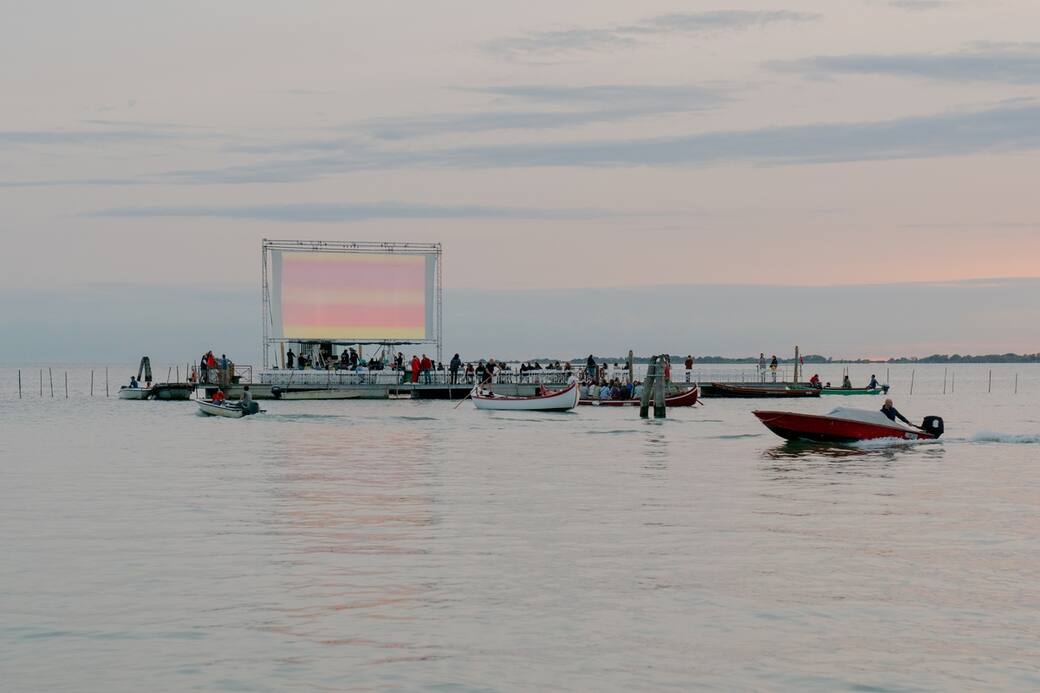 08_Photocredits_-_Riccardo_Banfi_Cinema_Galleggiante_2023.jpg