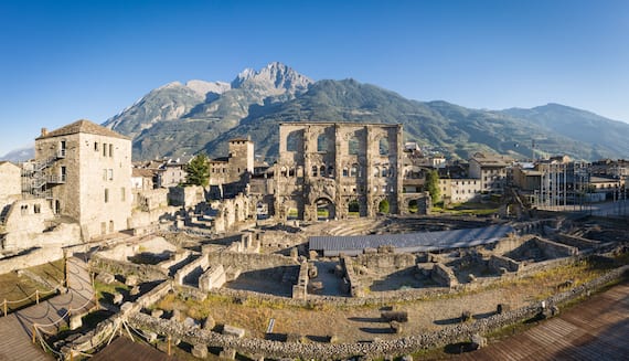 Teatro Romano di Aosta. Foto Romanzi