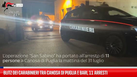 blitz carabinieri tra canosa di puglia e bari 11 arresti