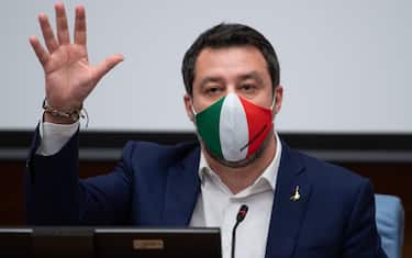 Il leader della Lega, Matteo Salvini, nel corso di una conferenza stampa a Montecitorio, Roma, 28 gennaio 2022.   POOL-ANSA/MAURIZIO BRAMBATTI