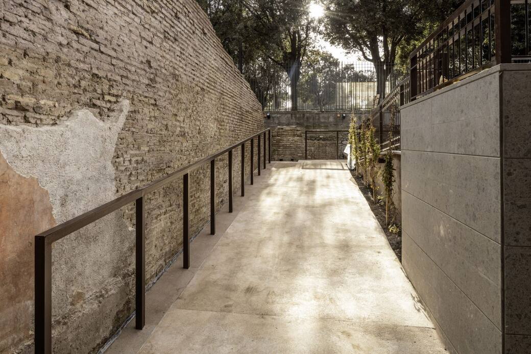 Schola Praeconum, nuova rampa. Crediti Simona Murrone - Parco archeologico del Colosseo