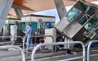 Incidente al casello autostradale dell'A12: cosa è successo