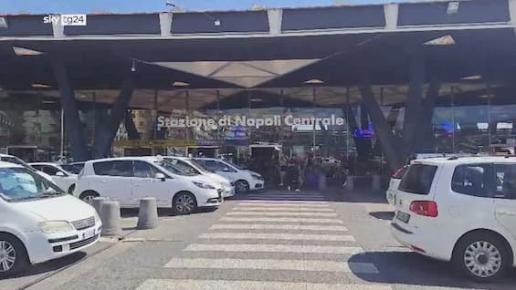 sciopero dei treni ritardi e cancellazioni a napoli