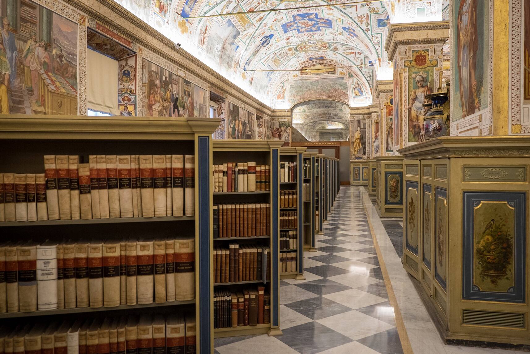 Salone-Sistino-della-Biblioteca-Apostolica-Vaticana-.jpg