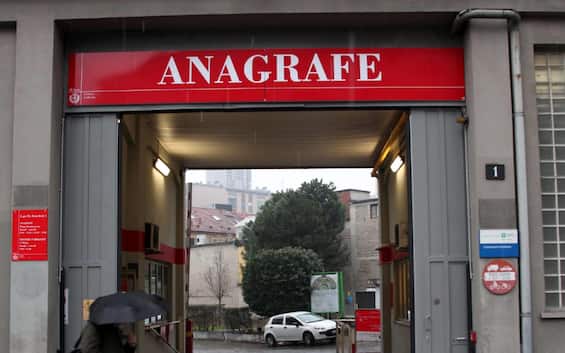 Doppio cognome, cresce l