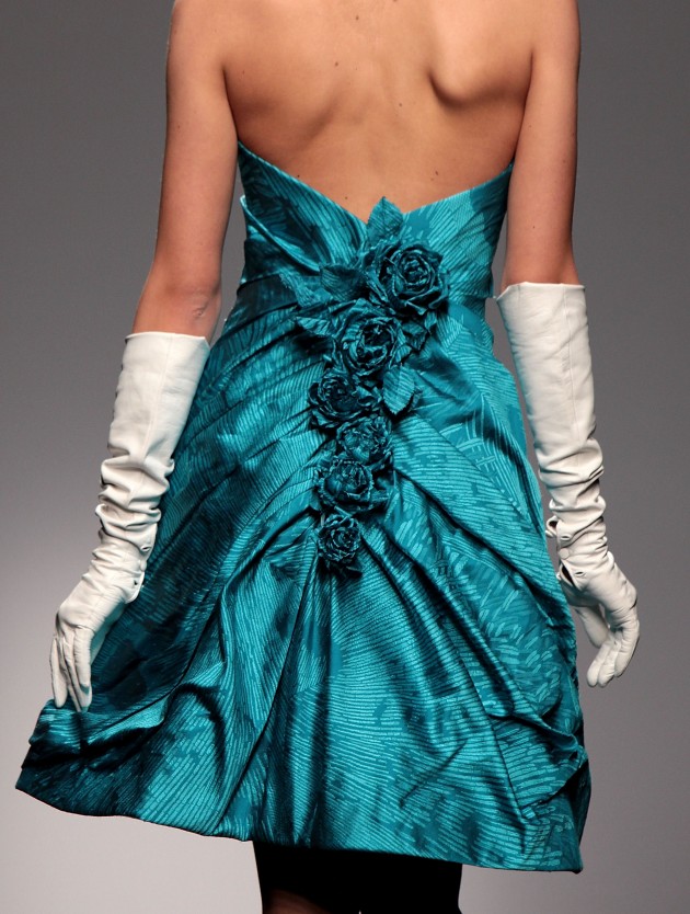 Lorenzo Riva, le sue creazioni fra vestiti di alta moda e abiti da ...