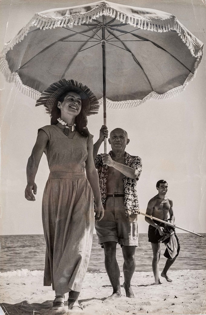 Robert Capa, Picasso Parade, 1948. Silver Print 20x31 cm