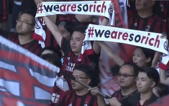 tifosi_milan_cina_02.jpg