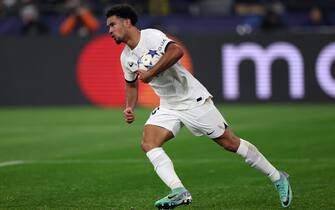 GERMANY SOCCER epa11027741 PSG’s Warren Zaire-Emery celebrates after scoring the 1-1 during the UEFA Champions League group stage soccer match between Borussia Dortmund and Paris Saint-Germain, in Dortmund, Germany, 13 December 2023. EPA/CHRISTOPHER NEUNDORF