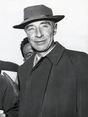 (Original Caption) Paris, France: Dr. J. Oppenheimer American physicist, photographed upon arrival at Orly Airport. He had come to lecture at the Paris Faculte de Sciences.
