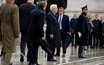 Sergio Mattarella alla cerimonia per le Forze armate