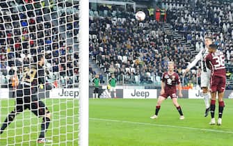 Juventus's Cristiano Ronaldo scores the goal (1-1) during the italian Serie A soccer match Juventus FC vs Torino FC at the Allianz Stadium in Turin, Italy, 3 May 2019. ANSA/ALESSANDRO DI MARCO