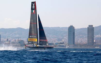 epa11571184 Team Luna Rossa Prada Pirelli competes during Round Robin 1 of the 2024 Louis Vuitton Cup sailing competition in Barcelona, Spain, 29 August 2024. The winner of the Louis Vuitton Cup sailing competition determines the challenger in the 37th America's Cup to be held in October.  EPA/Quique Garcia  EPA-EFE/Quique Garcia