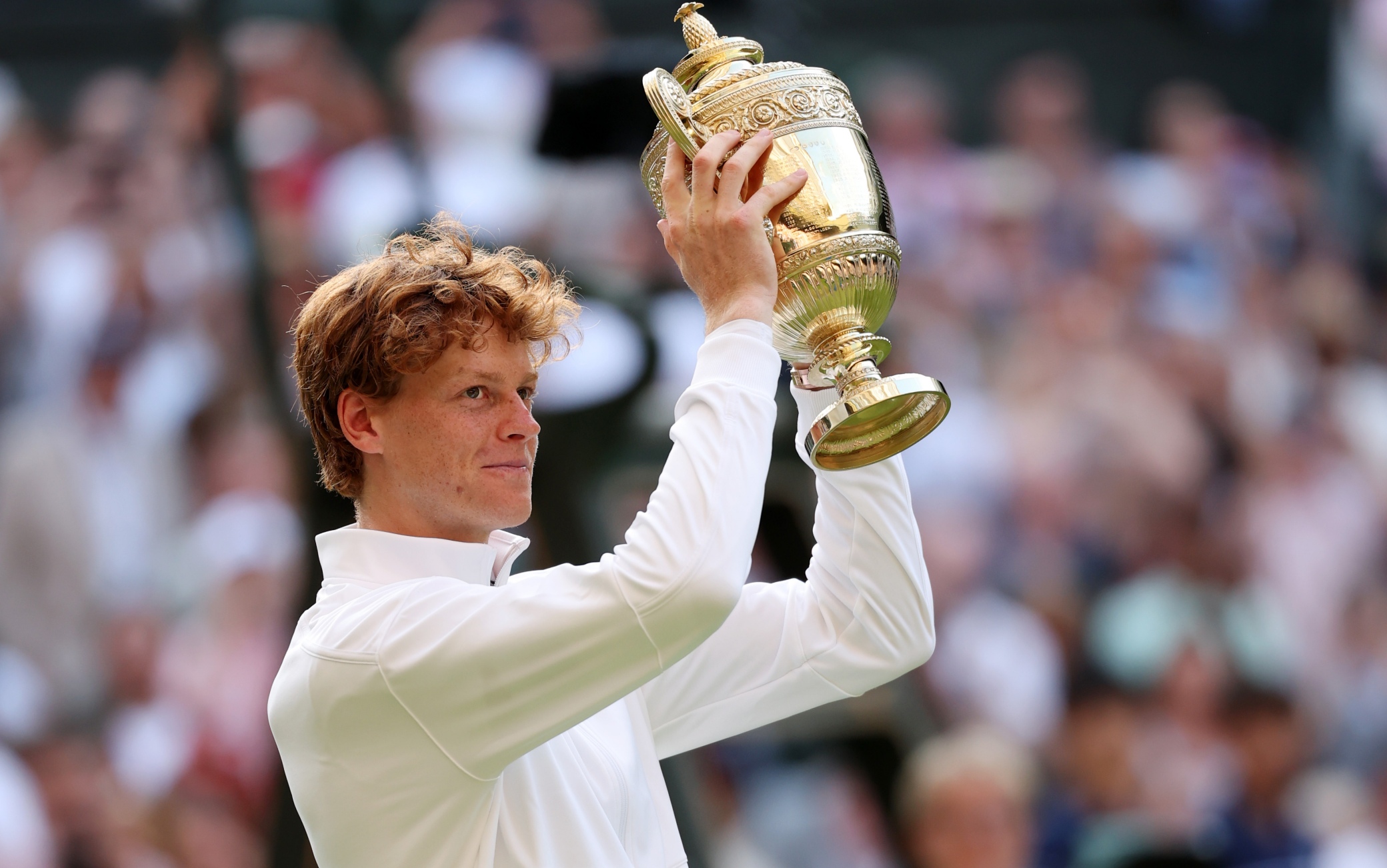 Jannik Sinner trionfa a Wimbledon, le reazioni alla vittoria | Sky TG24
