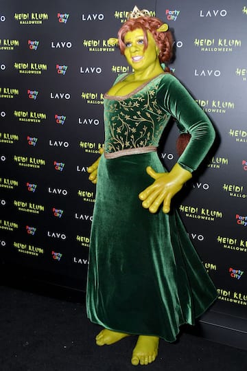 NEW YORK, NY - OCTOBER 31:  Heidi Klum shows up dressed as Princess Fiona from "Shrek" to her 19th Annual Halloween Party at Lavo on October 31, 2018 in New York City.  (Photo by Michael Loccisano/Getty Images)