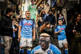 Sagome giocatori del Napoli nei Quartieri Spagnoli