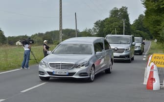 This photo shows a funeral convoy arriving at the front door of French actor Alain Delon's estate before his funeral.
Docuhy, FRANCE -24/08/2024
//GELYPATRICK_10321/Credit:PATRICK GELY/SIPA/2408241205