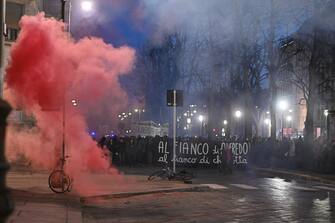 Manifestazione a Torino in solidarietà con Alfredo Cospito, 04 marzo 2023.
ANSA/ALESSANDRO DI MARCO