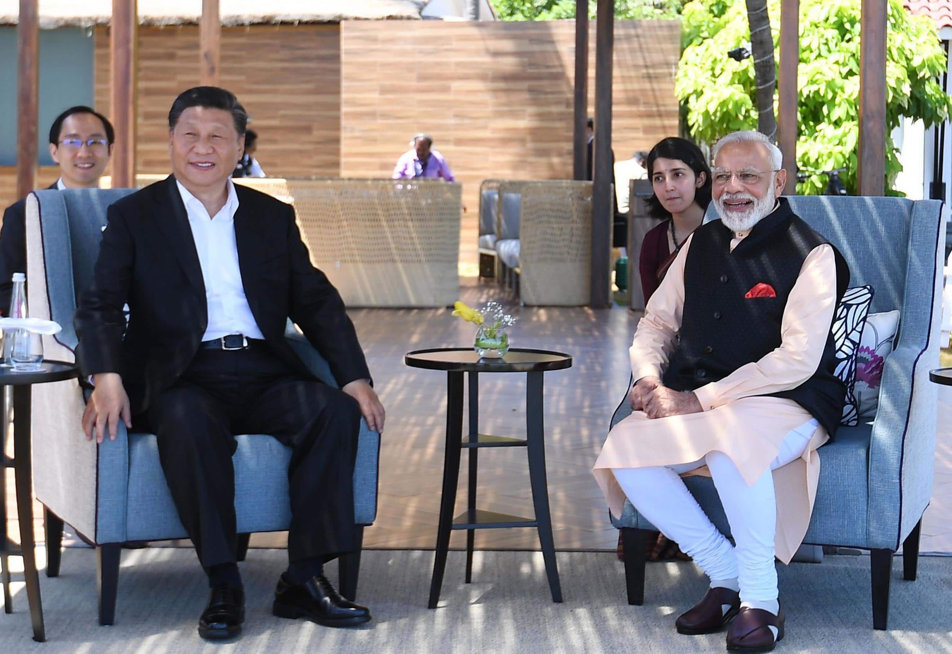 Il presidente Xi Jinping incontra a Tianjin il premier indiano Narendra Modi