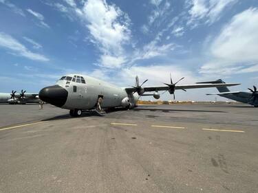 La Difesa ha avviato l'operazione di evacuazione degli italiani in Sudan con due c-130 decollati alle 13.55 ora italiana da Gibuti alla volta di Khartum con a bordo personale delle forze speciali dell'Esercito italiano e dei Carabinieri, 23 Aprile 2023. ANSA/US MINISTERO DELLA DIFESA