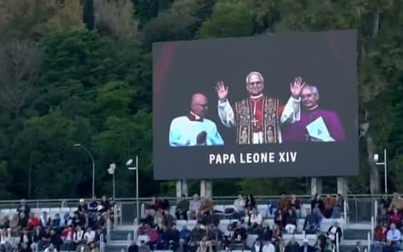 https://static.sky.it/editorialimages/a860f3c1691cb0cd7f60549947786fe7add89b1e/skysport/it/tennis/video/2025/05/08/atp-roma-papa-leone-xiv-video/papa_copia.jpg?im=Resize,width=565