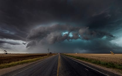 Usa, violento tornado in Texas: almeno 3 morti e 100 feriti