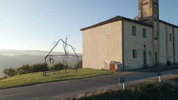 L’opera “Abetare (un giorno a scuola)" di Petrit Halilaj realizzata in occasione di Radis 2025