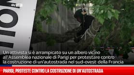 Parigi, proteste contro la costruzione di un’autostrada