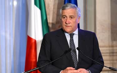 Il ministro degli Esteri Antonio Tajani durante  l evento "La strada verso URC 2025: l'Italia per la ricostruzione dell'Ucraina , presso l ambasciata italiana in Germania, Berlino 10 giugno 2024.  ANSA/ALESSANDRO DI MEO