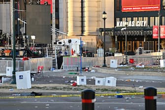 epa11153738 A view of the area around Union Station after a shooting following the NFL Super Bowl LVIII Victory Parade for the Kansas City Chiefs in downtown Kansas City, Missouri, USA, 14 February 2024. According to the Kansas City Missouri police department (KCPD) and KCPD Chief Stacey Graves, shots were fired west of Union Station at the conclusion of the Chiefs rally. Two suspects were detained. Multiple people were shot, with one of them confirmed as deceased.  EPA/DAVE KAUP