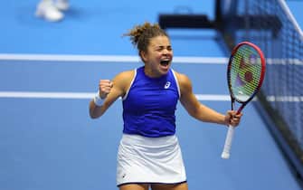 SEVILLE, SPAIN - NOVEMBER 11: Jasmine Paolini of Team Italy celebrates after winning the Billie Jean King Cup Semi Final match between Italy and Slovenia at Estadio de La Cartuja on November 11, 2023 in Seville, Spain. (Photo by Fran Santiago/Getty Images for ITF)