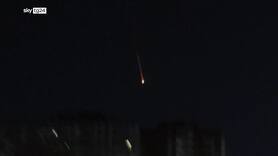 Ucraina, missili e droni russi su Kiev: morti e feriti