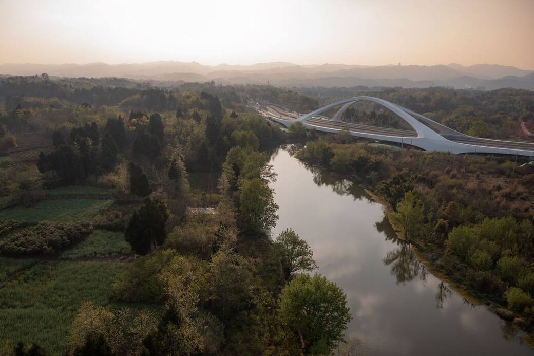 07_ZHA_Jiangxi_River_Bridge_Photo_by_Arch_Exist.jpg
